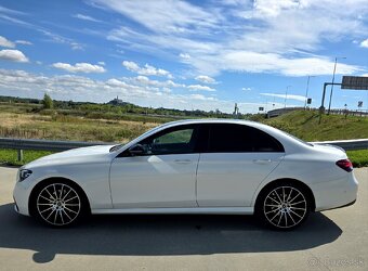 Mercedes Benz E 220d 4matic AMG line aut.9st/REZERVOVANÉ⛔️ - 5