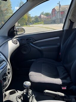 Ford Focus 1.6 - 5