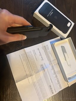 Apple Smart Battery Case kryt s batériou pre iPhone 7, 8, SE - 5