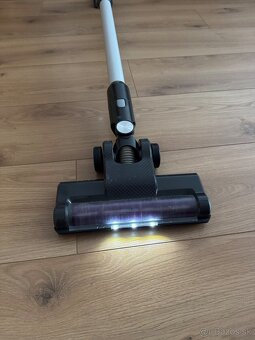 Digitálny akumulátorový vysávač - 5