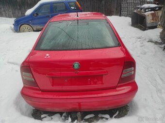 Auto na náhradné diely - 5