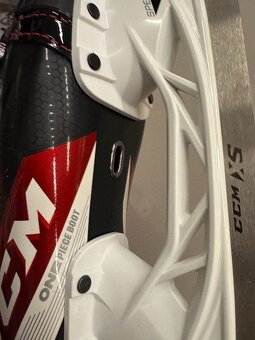 BRUSLE CCM JETSPEED FT 475 VEL. 33,/5/1 D - 5