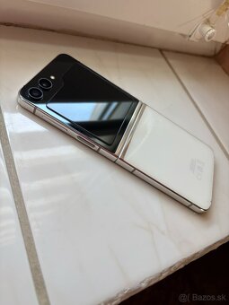 Samsung Galaxy Z Flip 5 256Gb - 5