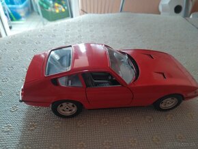 Predam Ferrari 365 gtb Daytona Giodi 1:18 - 5