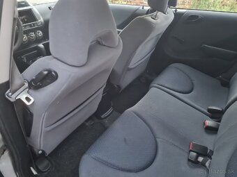 Predám Honda Jazz 1,4i automat - 5