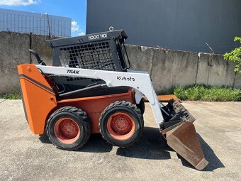 Šmykom riadeny nakladač Kubota Trak 1000 - 5