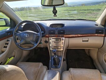 Toyota Avensis 2.0 Benzin 2006 - 5