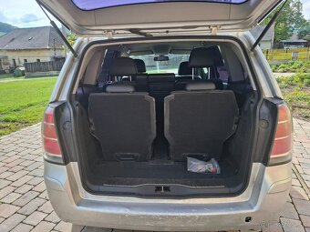 Ponúkam na predaj opel zafira B 7 mieste 1.9 CDTI 110 kw - 5