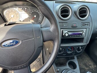Ford Fiesta - 5