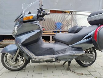 Suzuki burgman 650 - 5