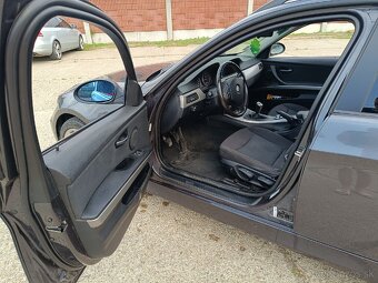BMW 320d 2007 Rezervované - 5
