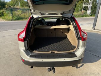 VOLVO XC60 D4 AWD 4x4 Diesel - 5