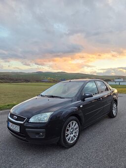 Ford Focus 1.6 benzín - 5