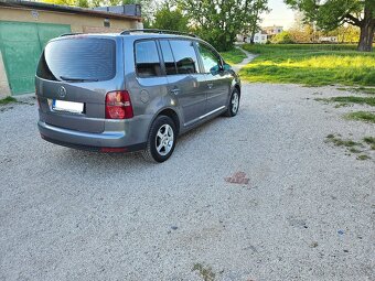 Volkswagen Touran 1.9 TDI 7-Miestne - 5