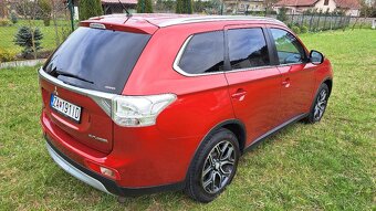 MITSUBISHI OUTLANDER 2.2 DI-D AUTOMAT 7-miestne - 5