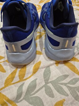 Nike Structure 25 - 5