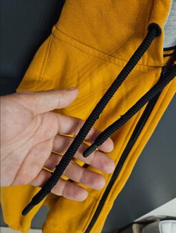 Mikina s kapucňou Volcano - 5