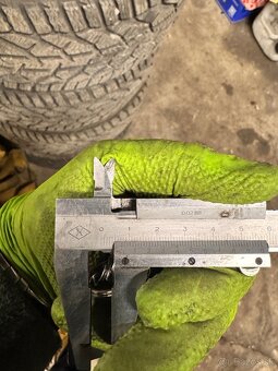 Zimne pneu 215/40 r17 - 5