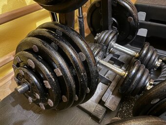 Lakovane liatinove kotuce (292.5 kg) + osi + stojan - 5