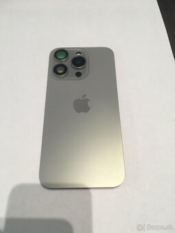 iPhone 15pro zadné sklo - 5