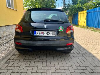Peugeot 206+ 1.4i - 5