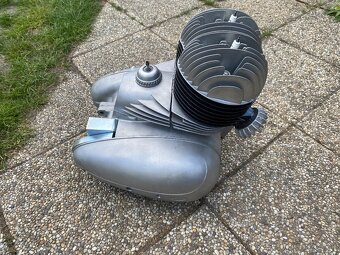 Jawa 350 / 354 kývačka - motor po Go - 5