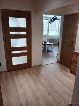 🏠 Prenajmem 2-izbový byt – Trenčín Sihoť, - 5