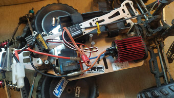 Predám 2 kusy akumulator 4600mAh, 7,2V, Nimh - 5
