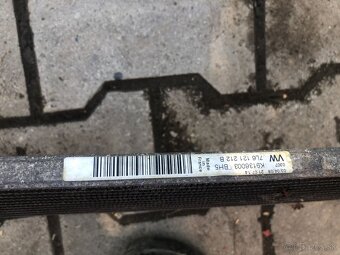 Predám pomocný chladič VW/Audi – 7L6 121 212 B - 5