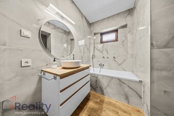 Rodinný dom s veľkým pozemkom v obci Tomášikovo na predaj - 5