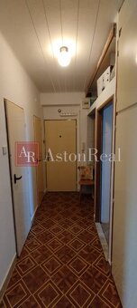 Predaj: Pekný 3 izbový byt v Skalici na ulici Mallého ,3.pos - 5