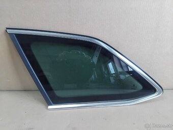 bočné sklo Superb 3 combi - 5