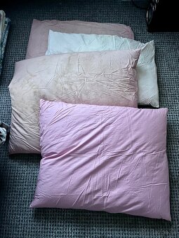 Paplóny a vankúše s perím - 5