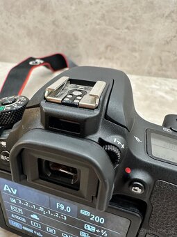 Canon EOS 77D + objektív 18-55mm + Godox blesk + príslušenst - 5