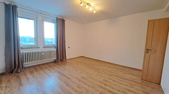 Prenájom 4-izbového bytu v lukratívnej časti Popradu - 5