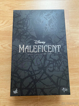 Maleficent (Angelina Jolie) , Hot Toys 1/6 - 5