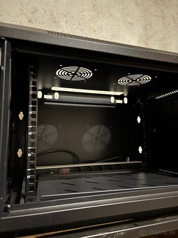 Dátový rozvádzač Rack - 5