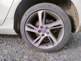 Volvo V40 D3 2,0 110kw - Náhradní díly - 5