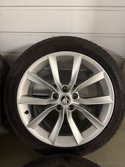 5x113 org. SKODA MODUS SUPERB 3 235/45 r18 NOKIAN - 5