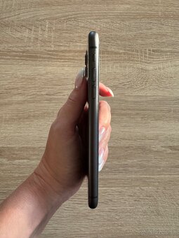 Predám iPhone 11, 64 GB čierny - 5