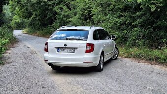 Rezervovane Škoda Superb Combi 2.0 TDI CR Comfort 170k DSG - 5
