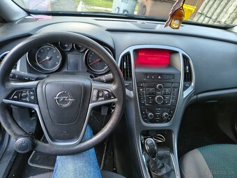 Opel Astra Sports Tourer - 5