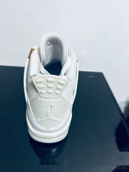 Jordan 4 metallic gold nove - 5