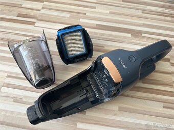 Tycovy vysavac Electrolux WQ71-50IB 2v1 - 5