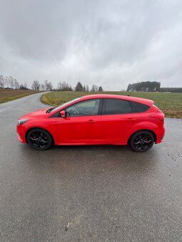Ford Focus ST - 5