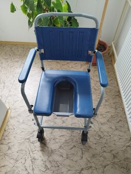 Elektrická polohovacia posteľ pre ležiaceho pacienta - 5