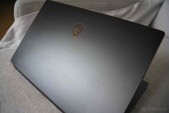 MSI GS75 Stealth 8SE, 17" palcový herný notebook - 5
