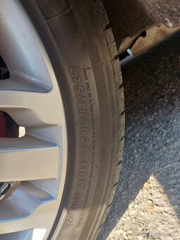 Predám komplet 275/45 R21 - 5