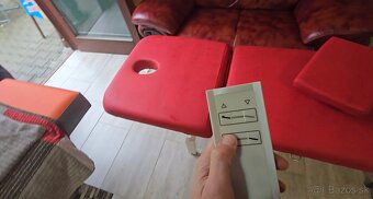 Elektrické Masážní lehátko červené 2 motory - 5