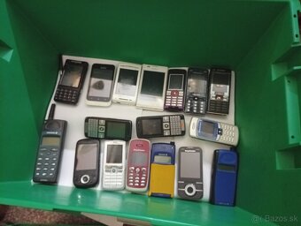 Predám zbierku mobilov viac ako 500ks - 5